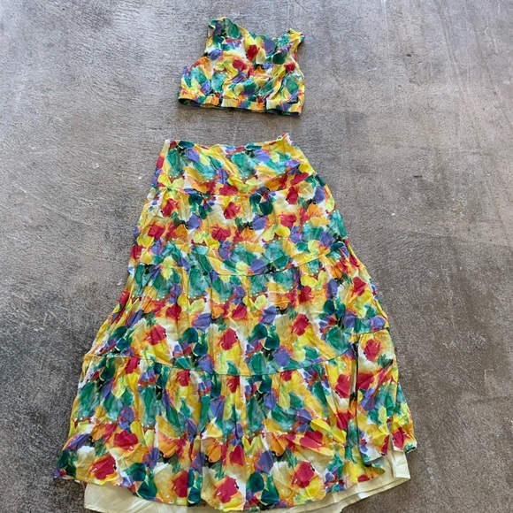 Charlie Holiday Floral bright Cheyenne maxi skirt and crop top two piece set-OBO - Picture 4 of 10